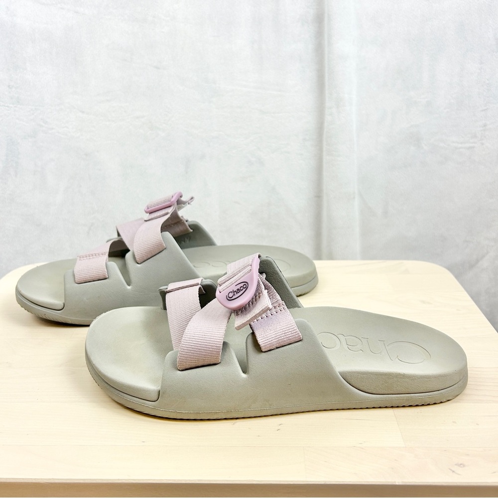 Chaco Women's Slide Sandals in Light Gray and Pale Pink